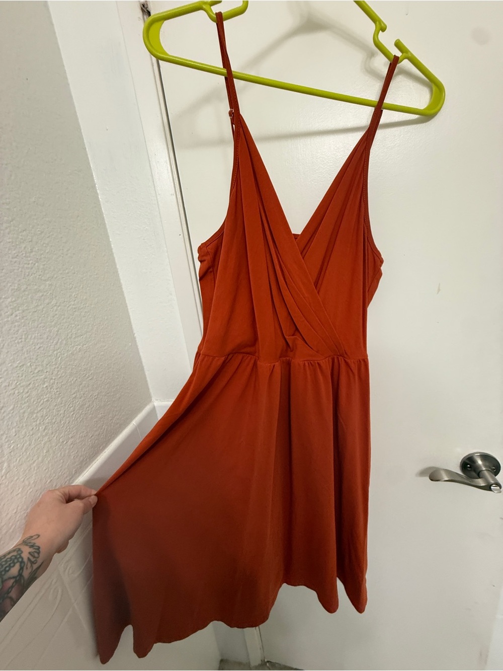 Women's Rust Orange Spaghetti‑Strap Midi Dress - Picture 2 of 5